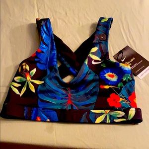 Nike jungle sports bra